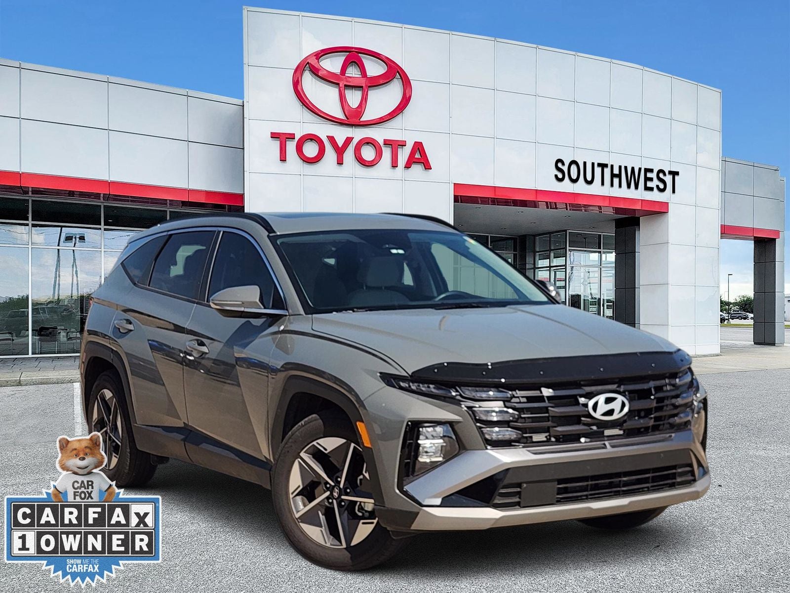 2025 Hyundai Tucson SEL Convenience in Hampton Gray — front three-quarter view