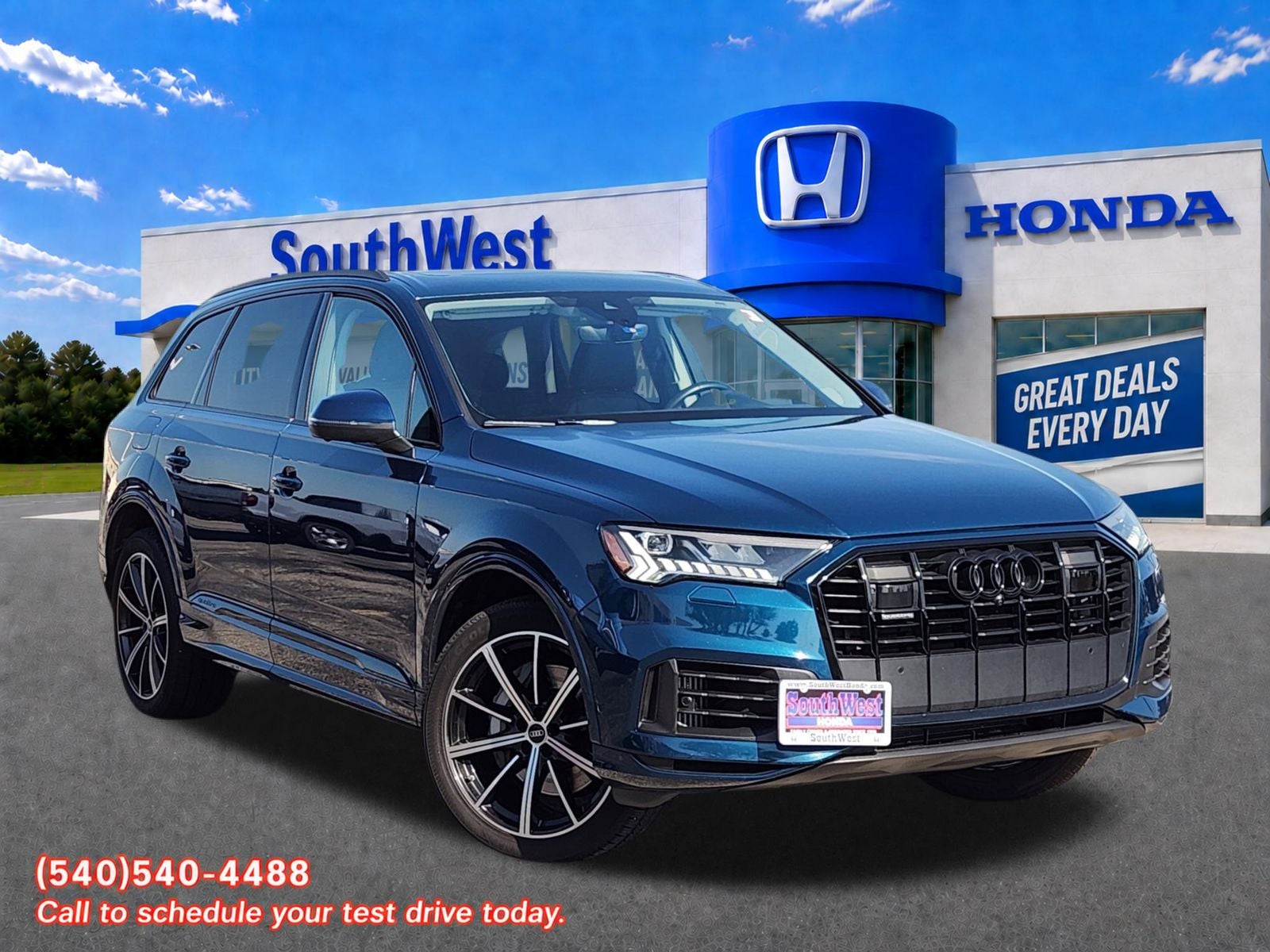 2022 Audi Q7 55 Prestige quattro in Blue — front three-quarter view